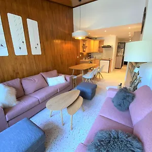  Appartement Duplex 8-10 P Avec Parking